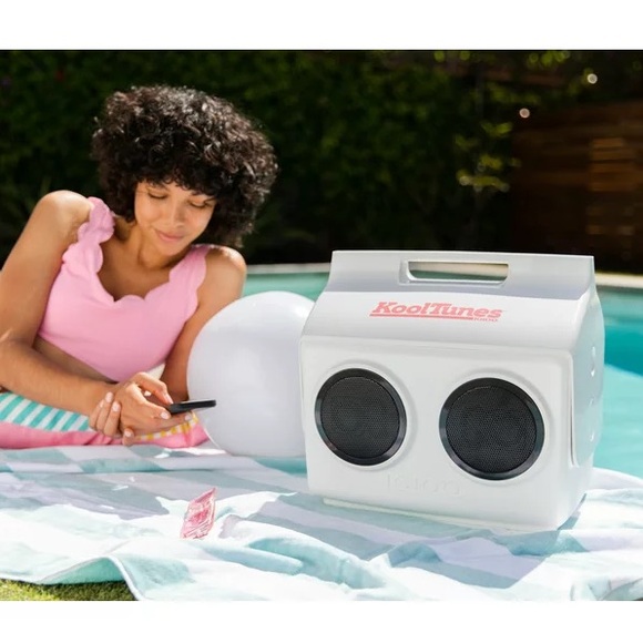 Igloo Other Igloo Kooltunes Boombox Playmate Cooler Poshmark